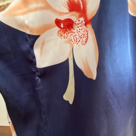 Cute silky set for studying or lounging - Picture 3 of 3